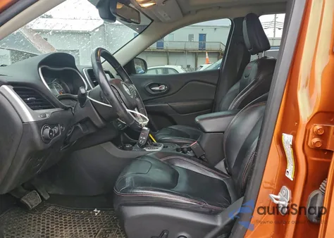 2016 Jeep Cherokee Trailhawk из США, поврежденный, VIN 1C4PJMBS5GW101575